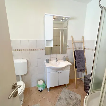 Lägenhet W Sea Sunset Views, 4 Stars, Šibenik