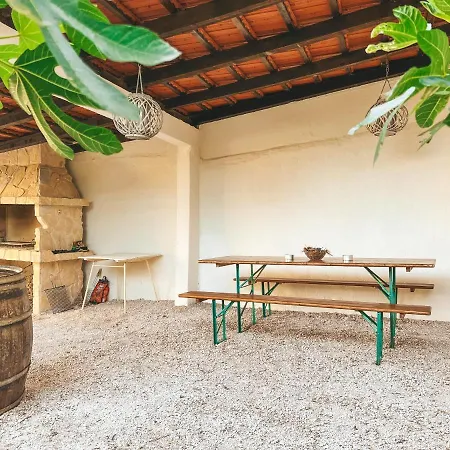 W Sea Sunset Views, 4 Stars, Lägenhet