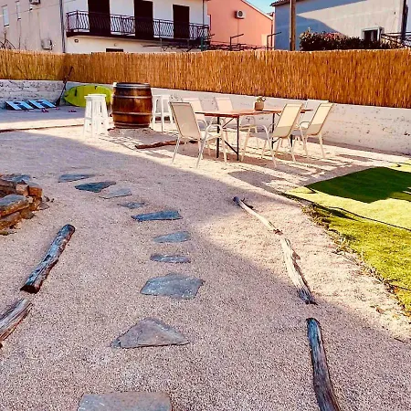 W Sea Sunset Views, 4 Stars, Apartman *