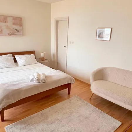 Luxury Beach Villa, Sibenik Apartment