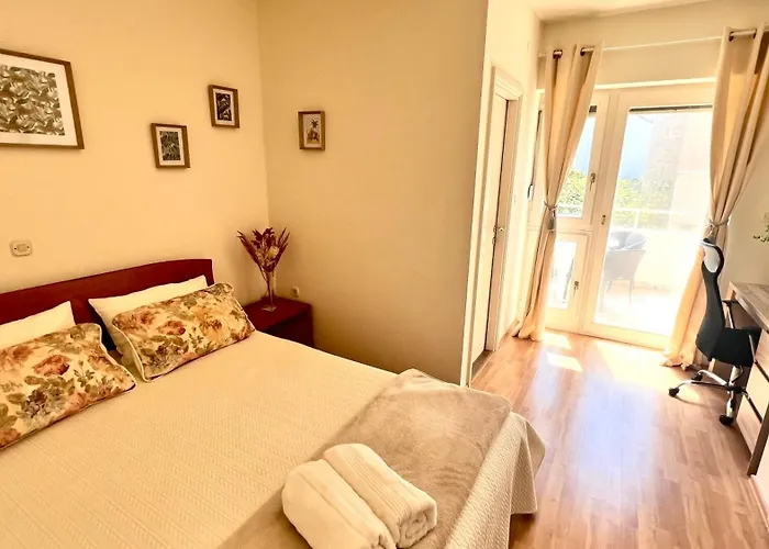 Apartment W Sea Sunset Views, 4 Stars, *