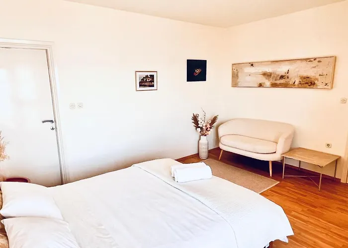 W Sea Sunset Views, 4 Stars, Apartman